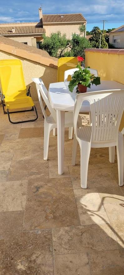 Appartement Agreable Et Spacieux Ensoleille Valros Екстер'єр фото
