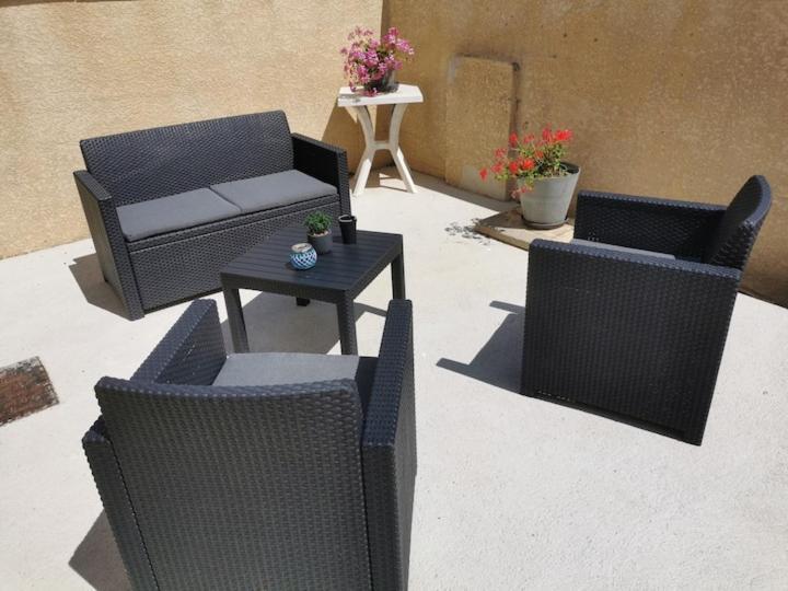 Appartement Agreable Et Spacieux Ensoleille Valros Екстер'єр фото